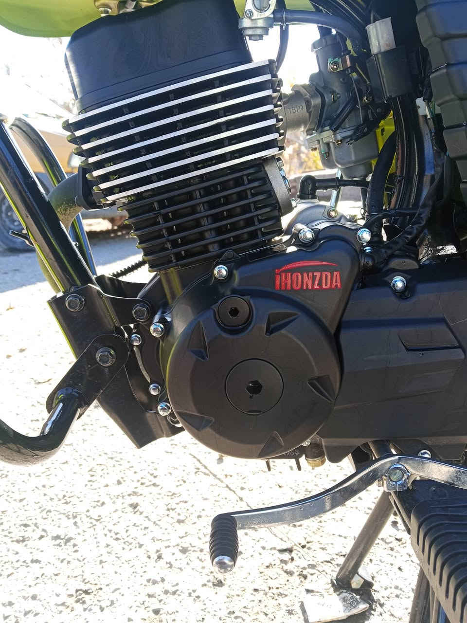 السلام عليكم عندي دراجه دايون نفخ البيع اوراق سكنر الدراجه ماصارلي شهر طلعته من الوكيل موديل 25 وبعده عل سحك الشراي يتصل عله هاذه الرقم ‏‪0771 054 7232‬‏
