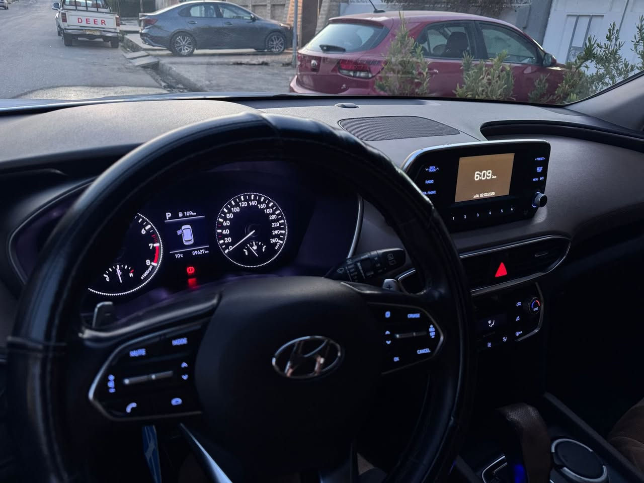 السلام عليكم
(سنتافي موديل 2019 وارد خليجي كلين تايتل كفالة)

(رقم اربيل  بسمي شرط التحويل)

بيها بطاقة بانزين

محرك 4 سلندر

ثلاث مقاعد (٧) راكب

كير ومحرك بشرط بلادي مامفتوح وبدون عيوب

سيارة ماشية 100 الف كيلو..بعدها بحالة الوكالة

مواصفات فول عدا الفتحه….

السعر 235 وبيها مجال بسيط

مكان السيارة موصل  

مواصفات 

كشنات جلد 

تبريد مركزي 3 قطع

حساسات امامي وخلفي

مري شفط كهرباء 

٣ انظمة قيادة

اوتو هولد

لد نهاري

بك لايت لد

كاميرا خلفية متحرك

بلوتوث وحاكية بلادي

بردات خلفية

بجم فول زنون

وبقية المواصفات المعروفة 

استفسار اكثر اتصال بالارقام 

***********
