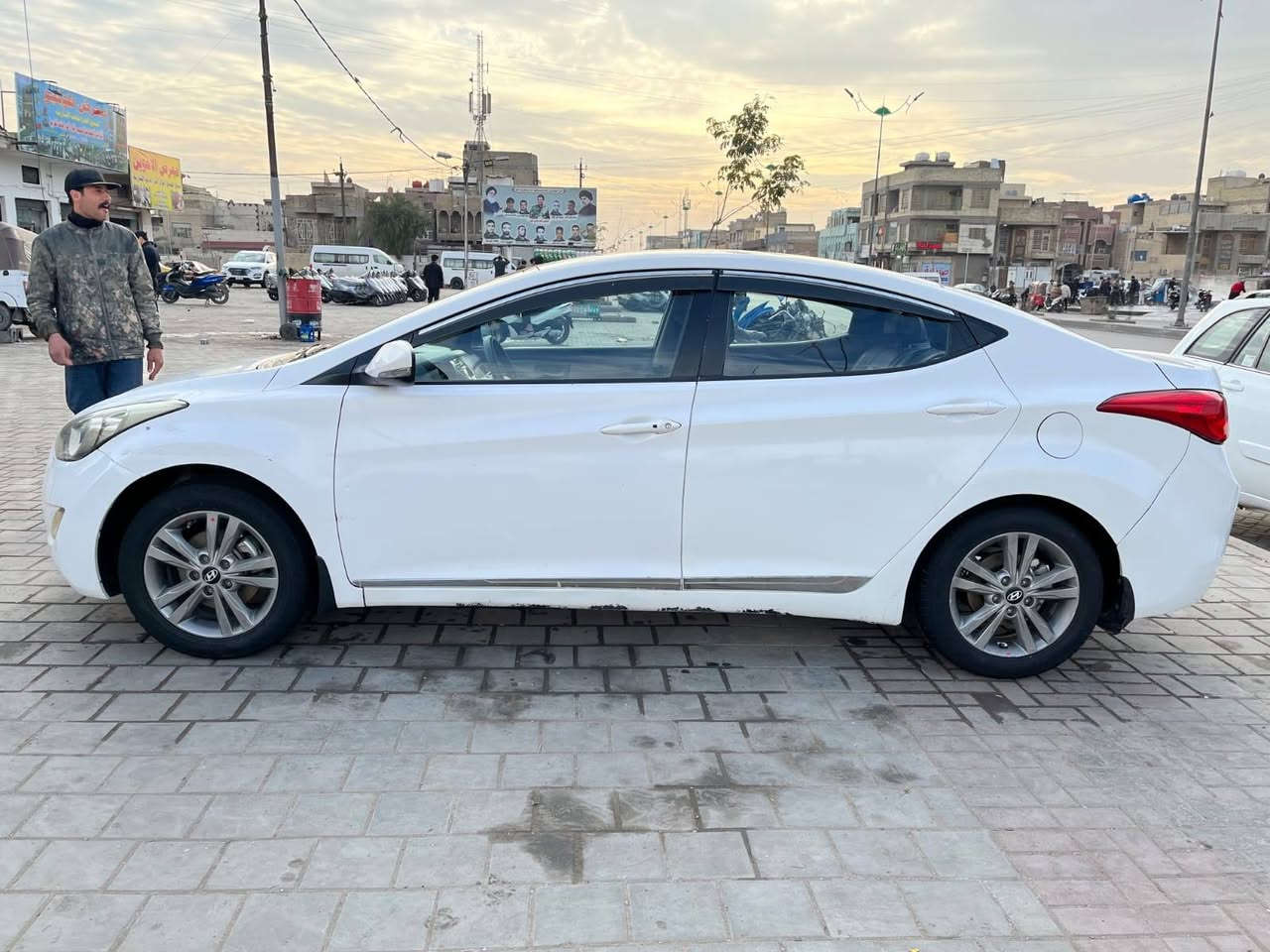 النترا خليجية ٢٠١٢ كامل مواصفات مبدل باب خلف السائق وجاملغ بي صبغ  ومكينه مفتوحة السعر ١٠٠$
***********
