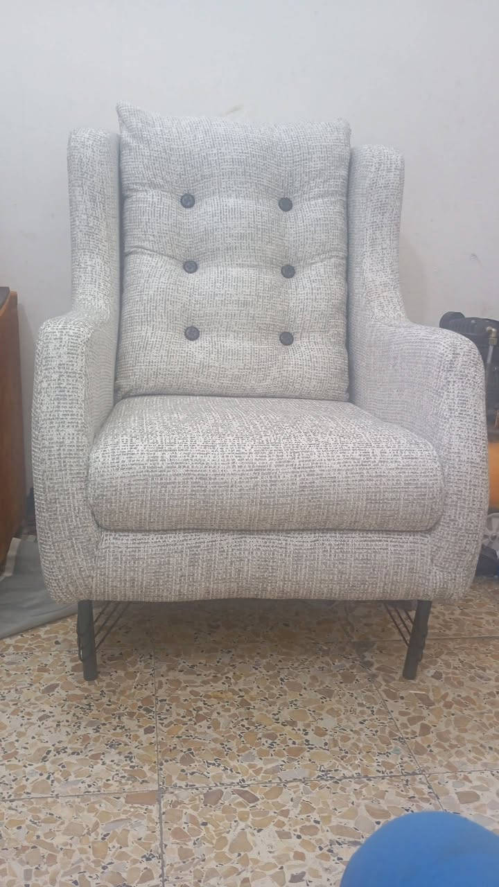تصليح تخامة و القنفات 🪑🪑 المستعمله جميع الموديلات والالوان القماش✂️ التركي شغل درجه اولى 👍العنوان الرئاسه شارع🔨 20 واتساب ***********☎️ وسعر مناسب🔨✂️
