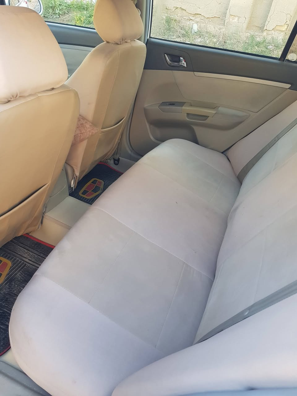 سلام عليكم ام كراند 7c موديل 13 ذي قار  بسمي سنويه لل 28 محرك كير مكفولات حداديه  كهربائيات كله شغاله فتحه ارضيه جلد  دوشمه كامره لايت زنون عالي وناصي سياره  صبغ بس دواير جاملغات خلفي وتبديل جاملغ ايسر امامي وبنيد  مكاني ذي قار ناصريه م ***********  السعر 50 قفل سياره ماتخسر عليه الف شرط  وترايه ناعمه ولاصوت شلع شرط تمشي 180
