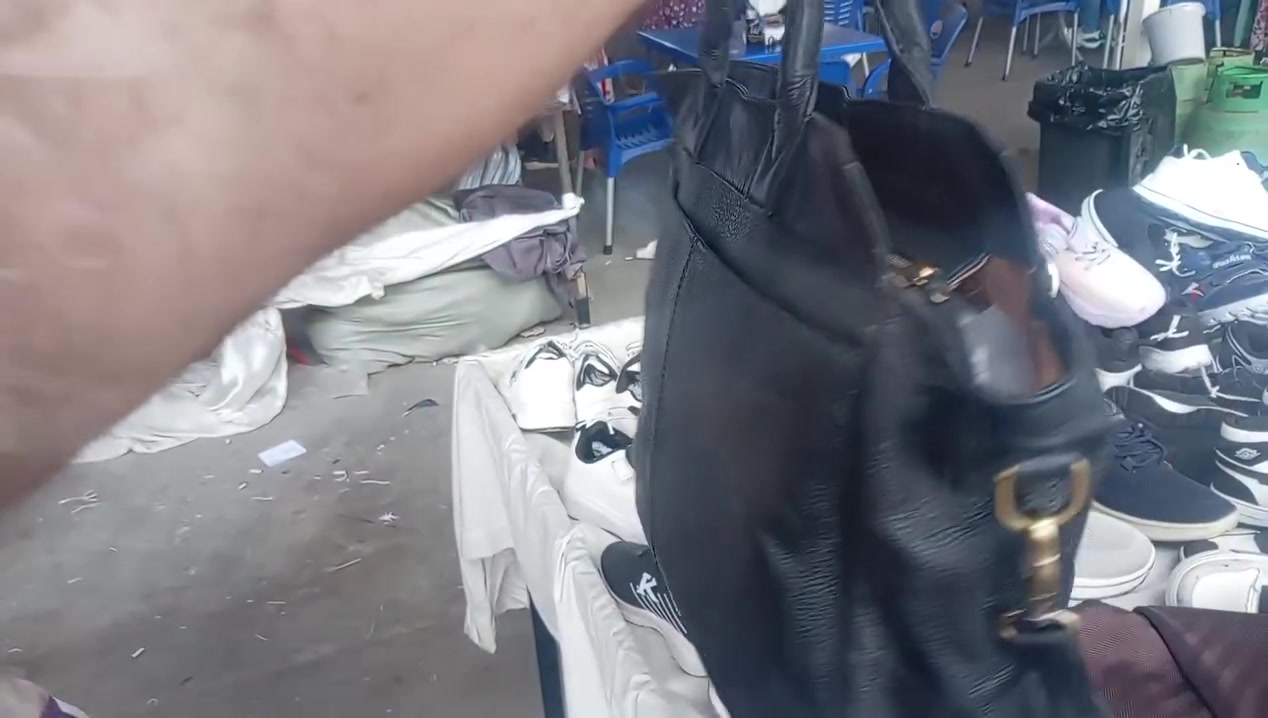 جلد طبيعي من polo


**إذا كنت صاحب هذا الإعلان وتريد حذفه لأي سبب، رجاءا أرسل رسالة إلى الدعم الفني**