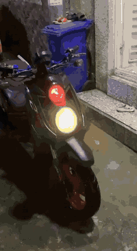 سلام عليكم دراجه سكنس جبلي بوشه ٥٨ ستيرن رياضي يدات رياضي دبلات رياضي دراجه هاون سلف كبير مكاني الحريه واتس  ***********
