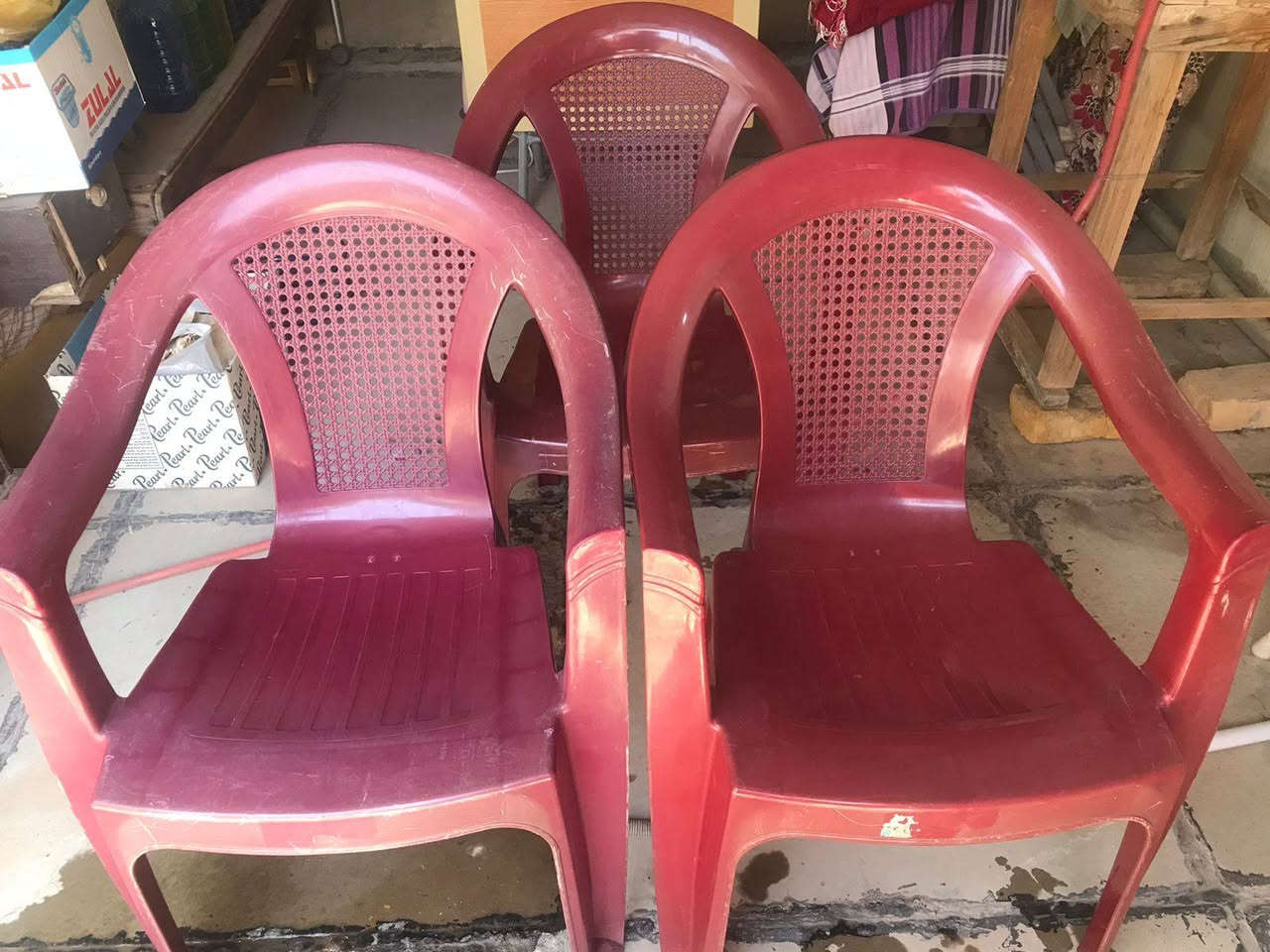 السلام عليكم
للبيع
قاعدة قنينة غاز جديدة غير مستعملة ب 5 الاف
اوتي بخاري نوع ‌PHILIPS استخدام قليل جدا سعر 75 و بي مجال
قفص السعر 12 و بي مجال
ميز يتطبك متر *متر نظيف جدا سعر 30 و بي مجال
كراسي عدد 3 السعر 12 و بي مجال
ستاند اوتي سعر 12 و بي مجال
 مكنسة كهربائية سعر 60 و بي مجال
المكان بغداد العطيفية الثانية


**إذا كنت صاحب هذا الإعلان وتريد حذفه لأي سبب، رجاءا أرسل رسالة إلى الدعم الفني**