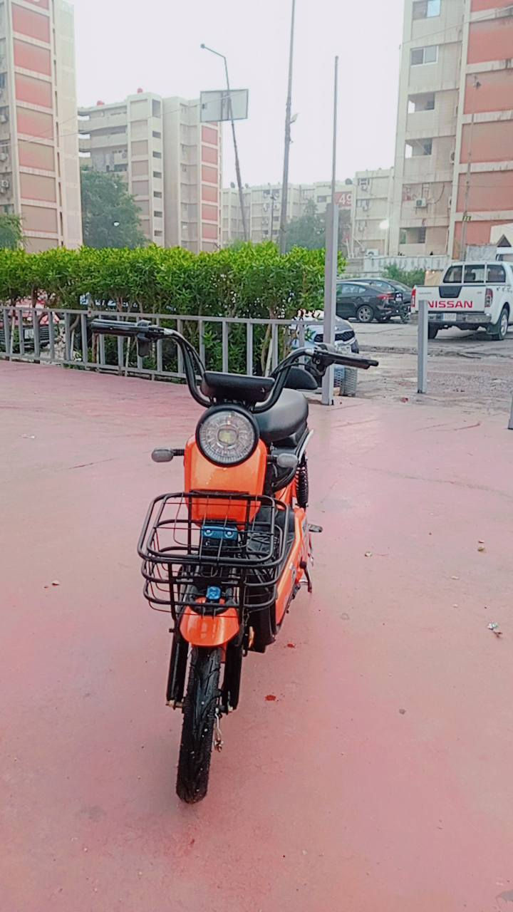 السلام عليكم هاي دراجه شحن للبيع نظيفه خمس بطاريات وشاحنتها وياها نظيف حيل سعرها 450 وبيها مجال الرقم للاستفسار ***********
