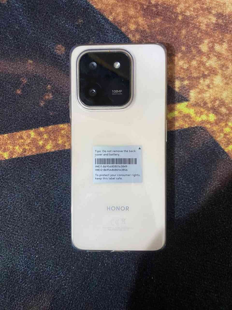 هونر x7d كامل ملخقات مع وصل الضمان صار شهر من اخذته للبيع سعر ١٨٠ ***********

