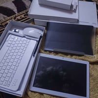 ايباد للبيع نوعه pc  ذاكره 128  ورام 4+4 جديد ما مستخدم  كامل ملحقاته ...