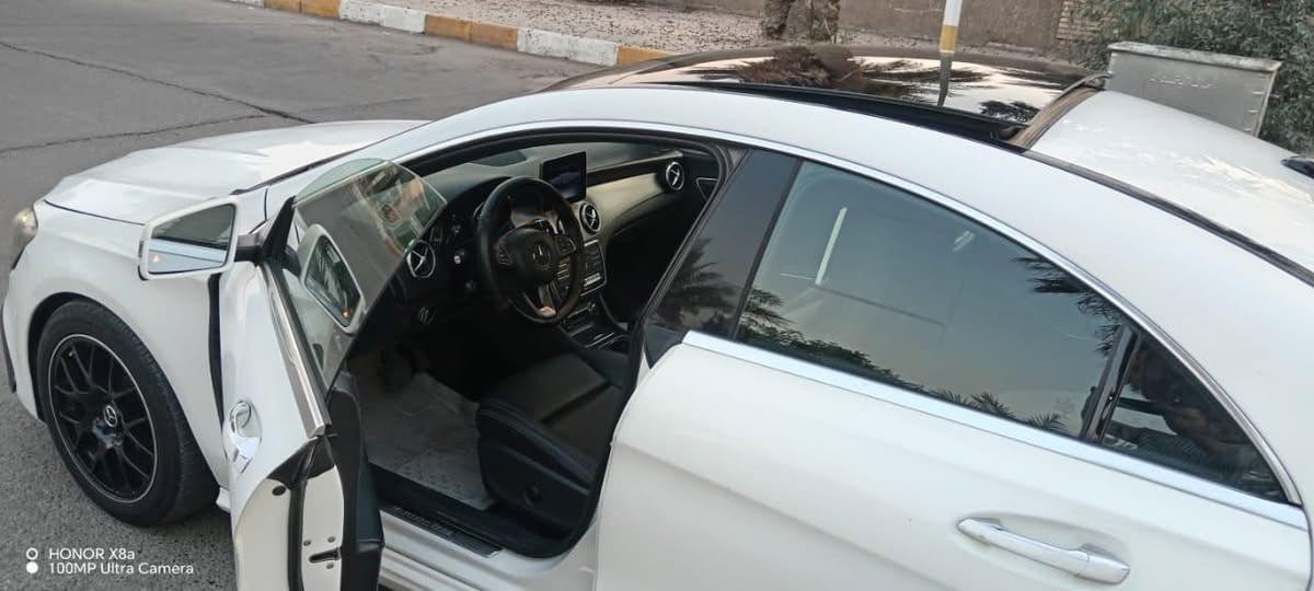 سلام عليكم 
مارسدس بنز CLA250 2018 وارد امريكي بيهه اماكن صبغ بدون دواخل مرفق سونار ويه الصور
السياره جاهزة كاملة اي نقص ما بيهه رقم بغداد تحويل ثاني يوم
السعر 177$ بيهه مجال 
مكانهه بغداد حي الجامعة 
للاتصال ***********
