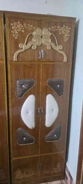 سلام عليكم غرفه خشاب للبيع شخط ما بيها السعر مليون وميه قفل ***********
