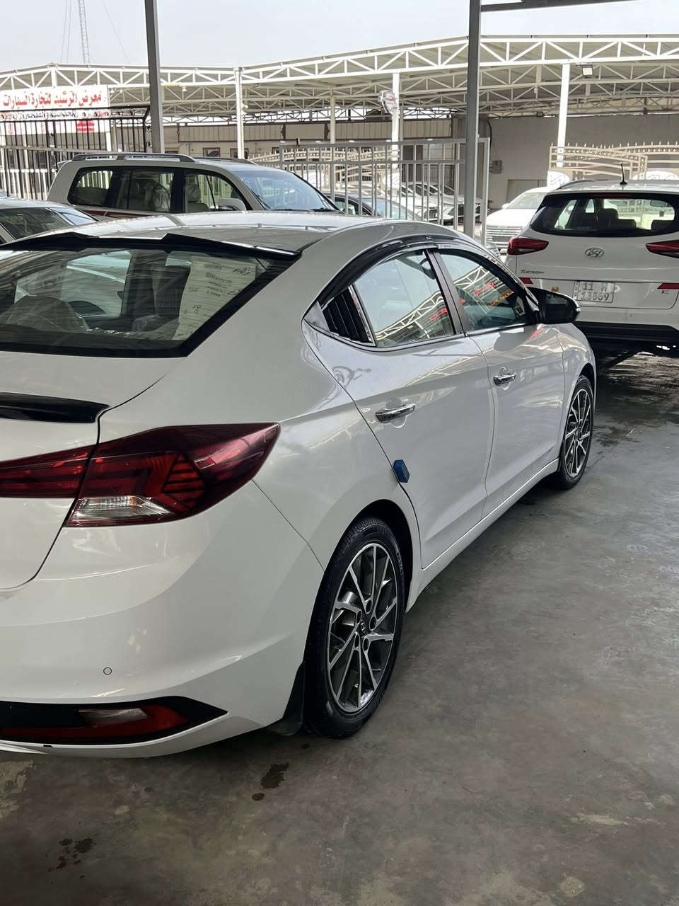 السلام عليكم ألنترا خليجي 2020 المواصفات بصمة مري شفط شاشة فتحة بيها ثلاث قطع موضحة بالسونار السعر  135 وبيها مجال للاتصال على الرقم *********** مكان السيارة بغداد الوسفية
