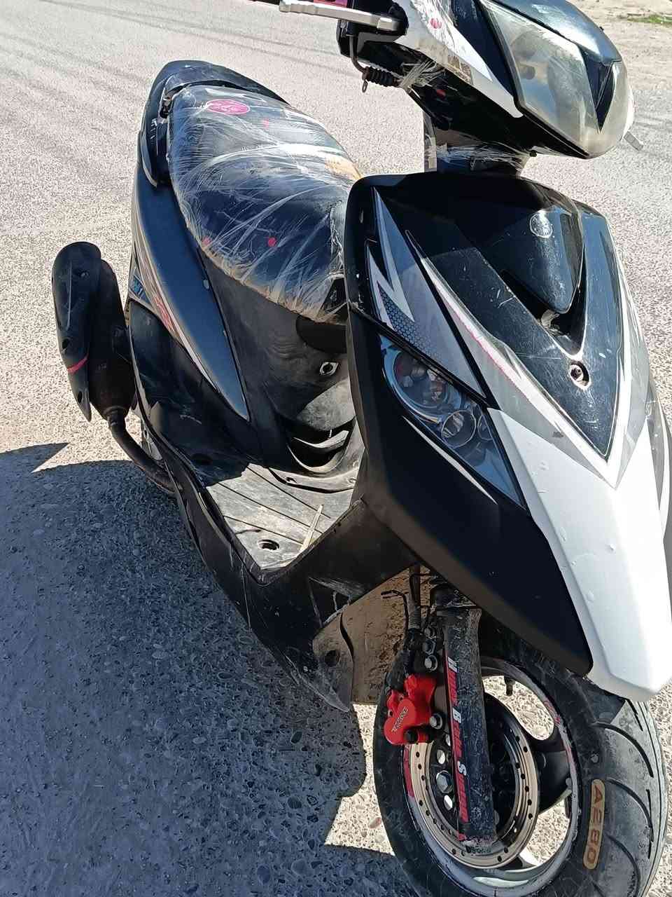 دراجه ثعلب ١٤٠ 🏍️
سلام عليكم دراجه ثعلب سرعه ١٤٠ معدل بيها يخوف صرف بانزين تقطير محرك اخرس كفرات نفس مموضح بل صور ملاحضه بدلت دهن قبل فتره و صار بيها دخان هيه بارده من تحمه تكطع يرهم بيع او مراوس حسب القناعه سعر ٥٠٠ و بيها مجال مكاني تكربت الديوم


**إذا كنت صاحب هذا الإعلان وتريد حذفه لأي سبب، رجاءا أرسل رسالة إلى الدعم الفني**