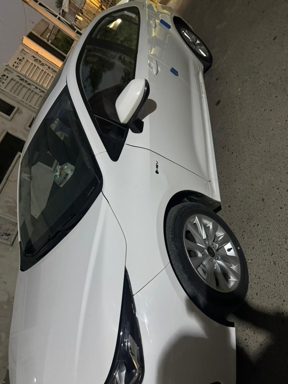 السلام عليكم للبيع كورلا هايبرد موديل 2025 ماشي 10 الف كيلو مكفولة كفالة عامة تبريد قطعتين بصمة تشغيل وابواب سيارة جديدة مكاني بغداد السعر 163وبيها مجال 
***********
