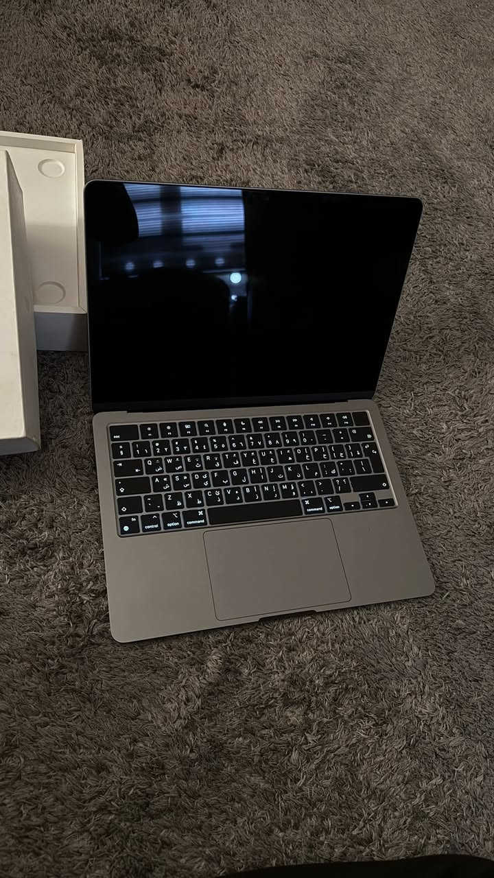 Macbook Air m2
هارد 256 GB
رام 8 GB
حجم 13
بطاريه 100% مشحونة 9 مرات بس لون فضي الجهاز نظيف وكامل ملحقات للتواصل خاص او على الواتس
***********
