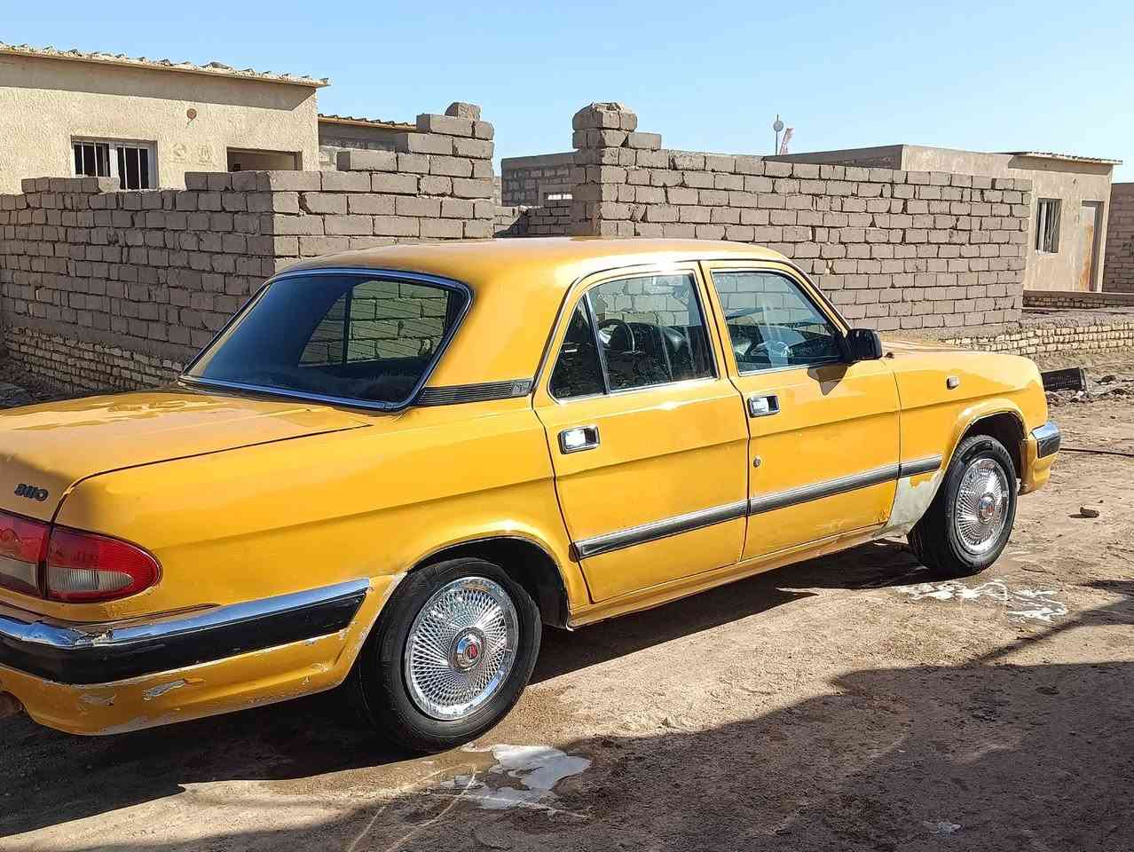 سلام عليكم للبيع سعر 30 وبيها مجال بسيط السياره جاهزه من كل شي شراي يتصل***********
