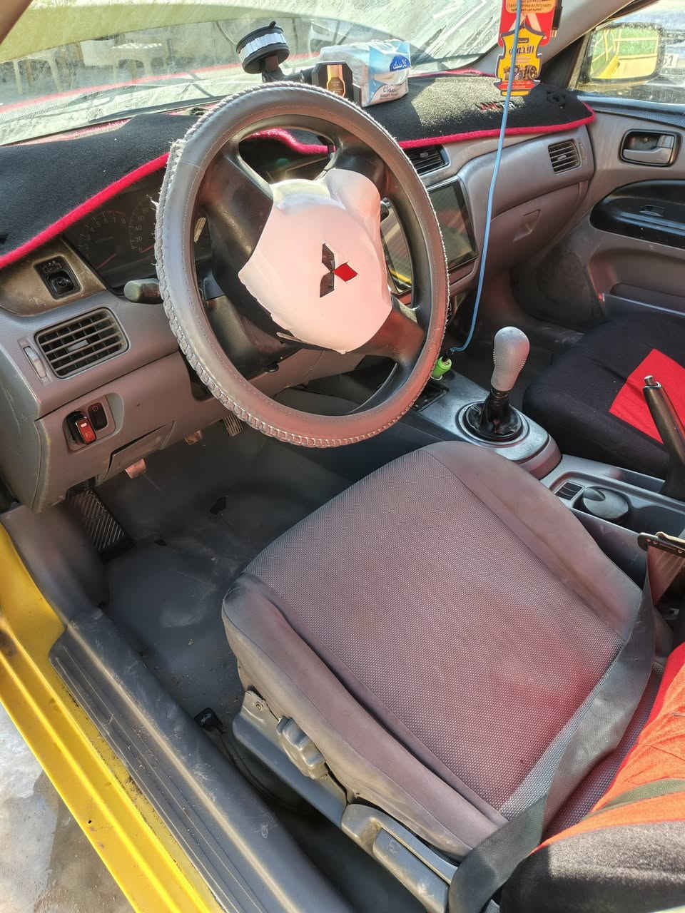 لانسر للبيع 2010 رقم بغداد إنكليزي مكينه 2000 كير عادي صدر أمامي خلفي كله جديد سياره بيها صرف ابيع مكينه كايمه 
سياره مصفره هيئه وغرامات خطها جوال مانقصها برغي عدا المكينه سعرها 60 ورقه وبيها مجال 
رقم الهاتف ***********
