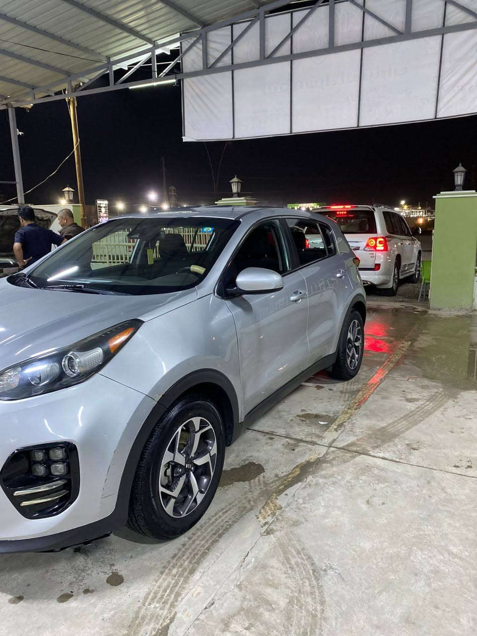 سبورتج 20 وارد امريكي بسمي ماشيه 90 بغداد انكليزي سنويه 30 مكان السياره الراشدية جديدة الشط  قرب مطعم ضفاف دجله/مراوس يرهم / ***********
