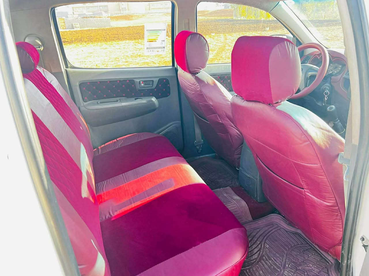 توێتا مەرزیە ٢٠١٣
٢ پارچە بۆیاخ بی ناوەوە ڕەنگی سپی نمونە لە جوانی 
(٢٣٠ هەزار کیلۆمەتر ڕۆشتوە)
(گێرو مەکینەو هەمو گیانی بەشەرت)
سەنەوی تاکو(٢٠٢٩) تازایە ژینگەو ڕێگەو بانی تازایە 
چوار تایەو ویلی لۆکی لەسەرە 
گێر عادی چوار جام کارەبایەو ناوی لەسەر دەقی شەریکە ماوەتەوە بێ هیچ عەیب و نوقسانیەک 
سعری ١٦٨ وەرەقە و مەجال 
***********
*********** أربيل, العراق
