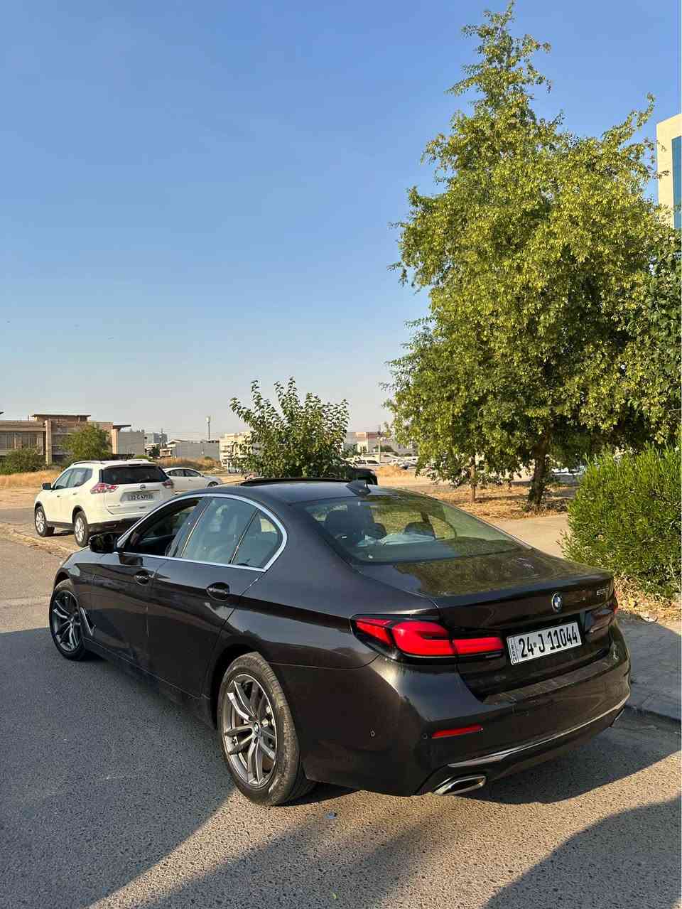 BMW 530i 
WARD Almani 🇩🇪 
2021 
Cllen hamu qallbe ba shart 
97000km royya 
Masafat 
Datasho 
Radar Gawra 
Shasha gawra Slayt 
***********
S3r 325 أربيل, العراق
