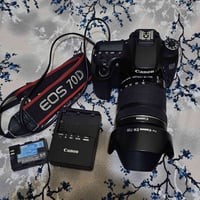 كاميرا 70D • عدسة 18-135 • نجف