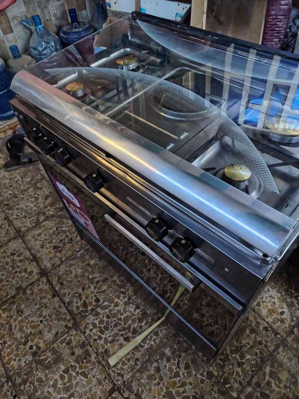 للبيع ستيل شغال  نار ممتازة امتياز ايطالي. عالفحص السعر ١٢٠ كربلا ***********
