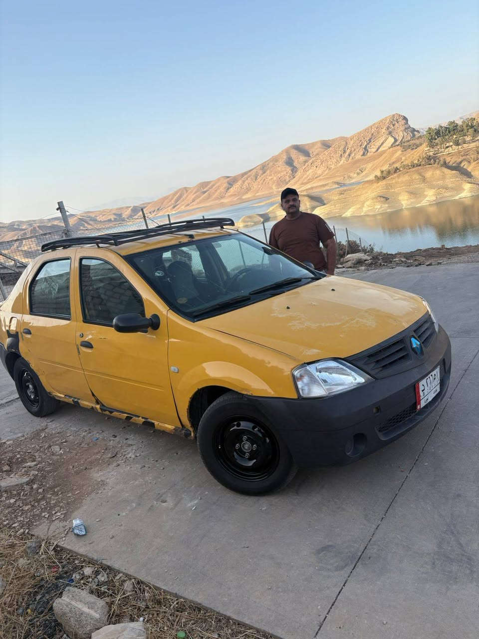 سلام عليكم رينو لوكان بغداد صدر جديد تخم تاير مكينه خير من الله تبريد سعرها ٣٠ رقمي ***********
