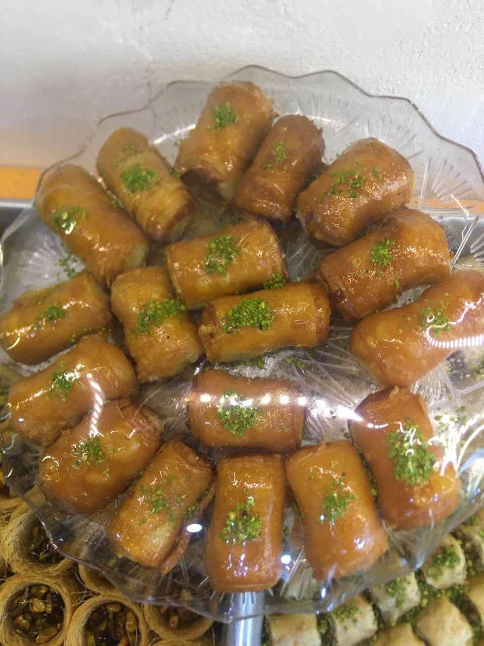 🔥🔥🔥🔥 سلام عليكم زنود الست بدهن الحر فقط دهن حر  و فستق حلبي سعر الكيلو 7الف فقط حجز قبل يوم يجيك للباب  الخاص مفتوح


**إذا كنت صاحب هذا الإعلان وتريد حذفه لأي سبب، رجاءا أرسل رسالة إلى الدعم الفني**
