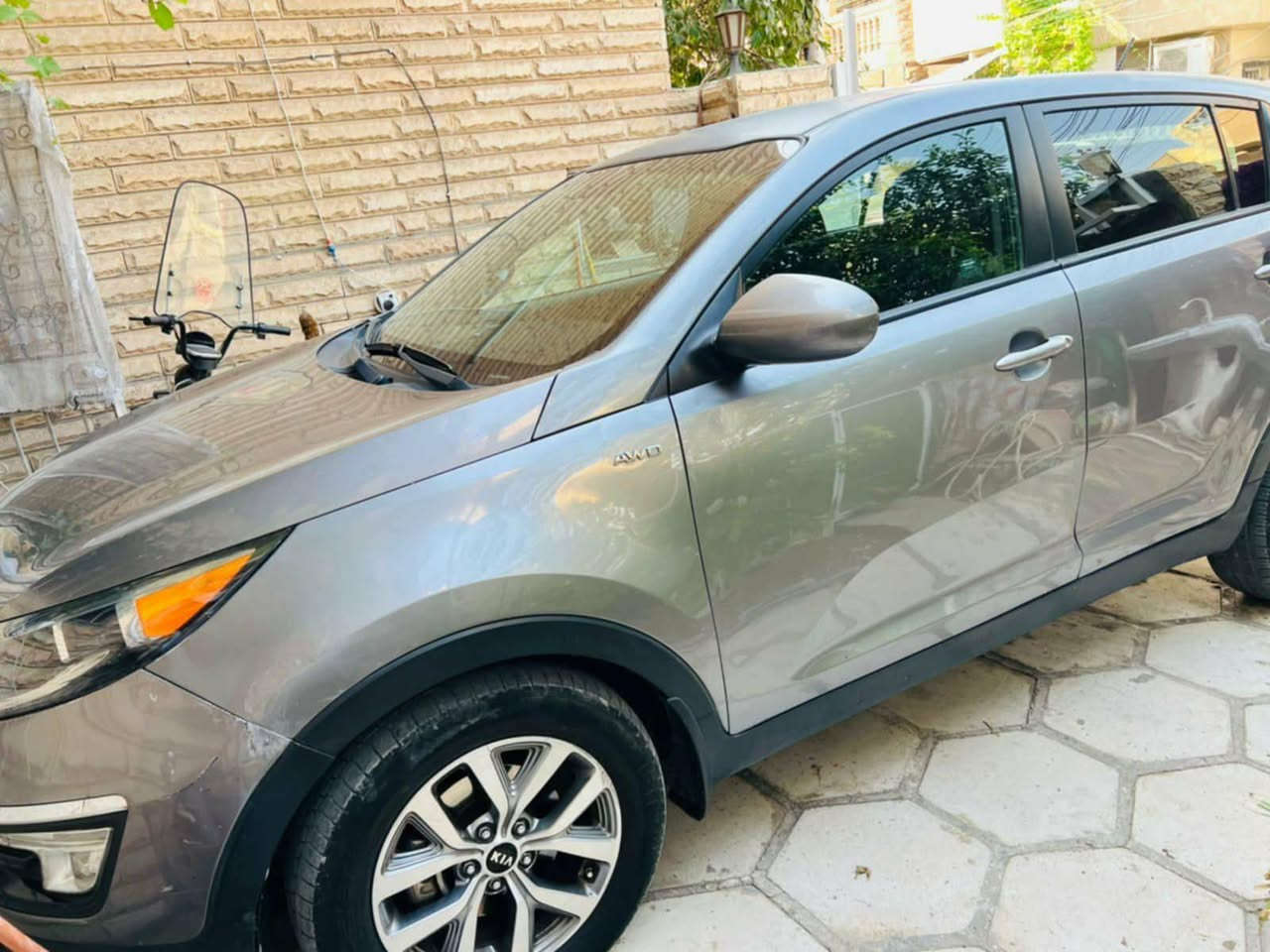 السلام عليكم سبورتج موديل 2016 رقم بغداد انكليزي بسمي فور ويل دفع رباعي مكينه 2400 حادث موضح بلصور بنيد مصبوغ السعر132 السياره خير من الله ***********
