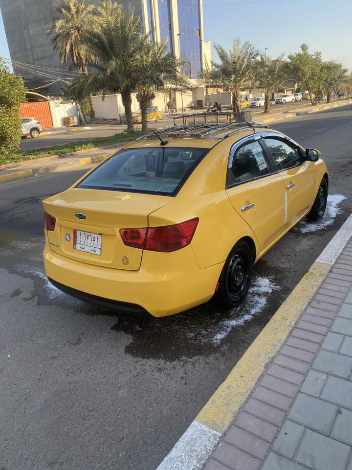 سلام عليكم سياره فورتي للبيع مديل 2010 سياره خير من الله ما بيه اي نقص سياره كندي بيه جاملغ خلفي بس يم ل بازين سعر *********** مكان ديالى خان بني سعد
