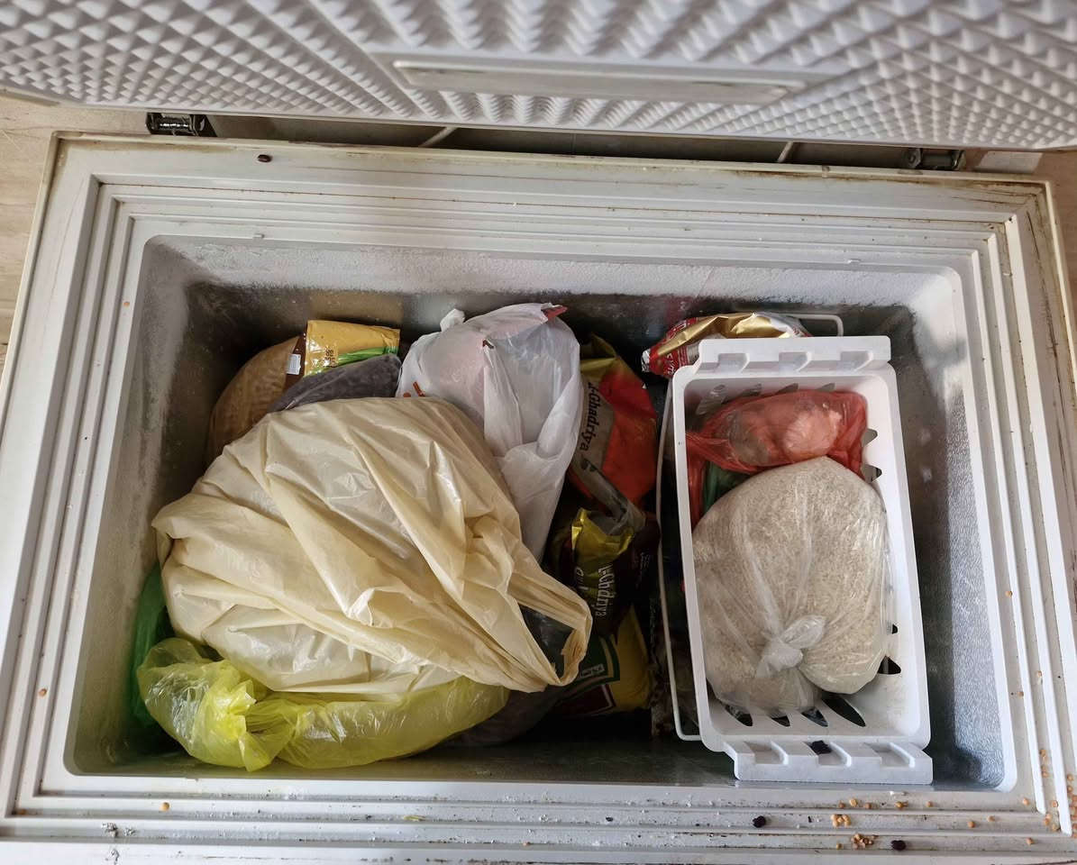 مجمدة حجم وسط للبيع تحتاج فقط غاز 
الباقي كله شغال وتبريدها ممتاز
للاستفسار
*********** واتساب 
*********** للاتصال كربلاء, العراق
