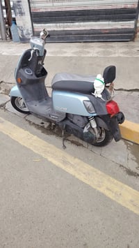 دراجه بوليس نوزل للبيع المكينه كفاله الكفرات مثل ما موضح بلصور العنوان...