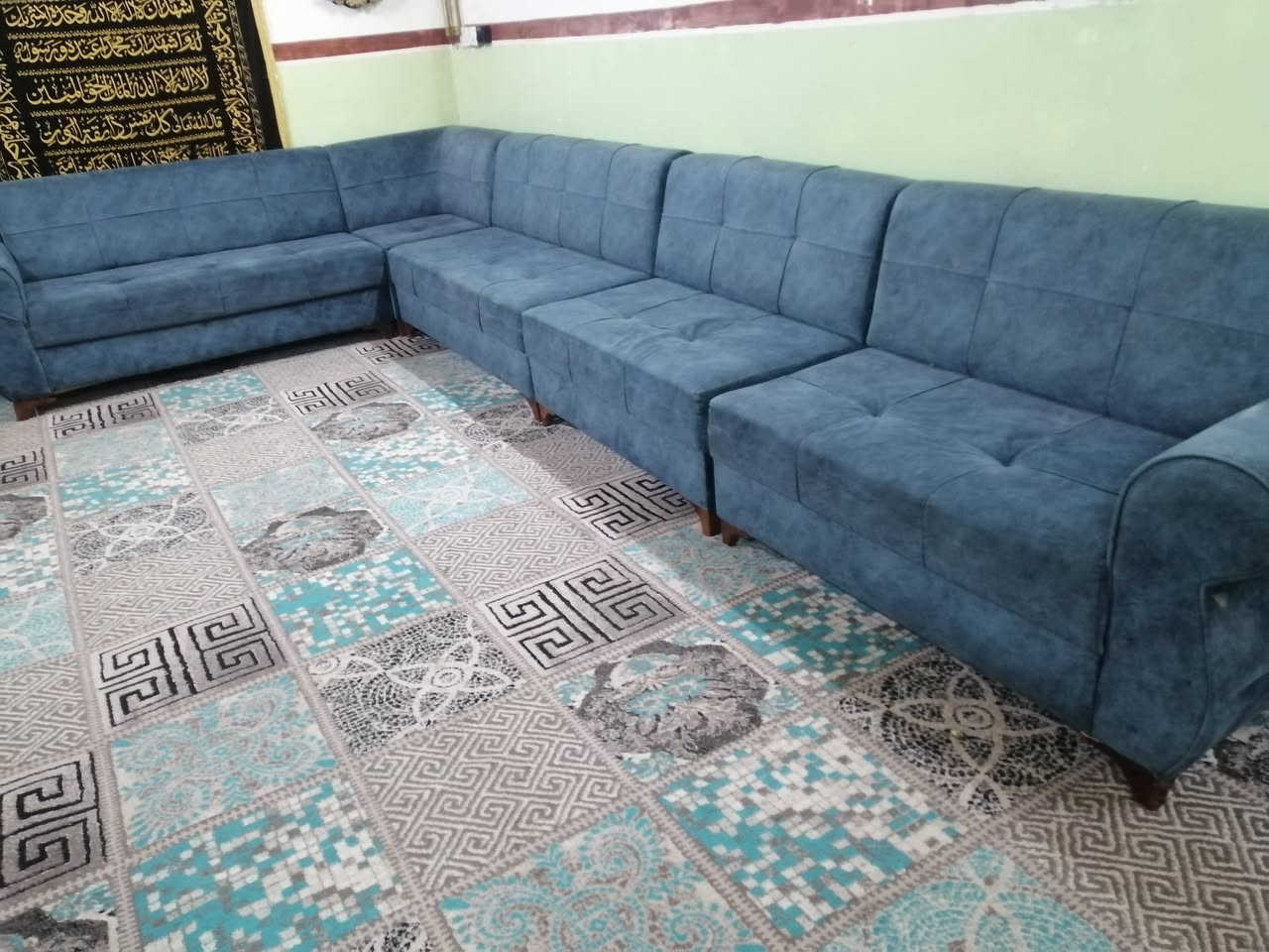 قنفات للبيع انظاف وباسعار مناسبة تلعفر حي القادسية الاتصال على الرقم ***********
