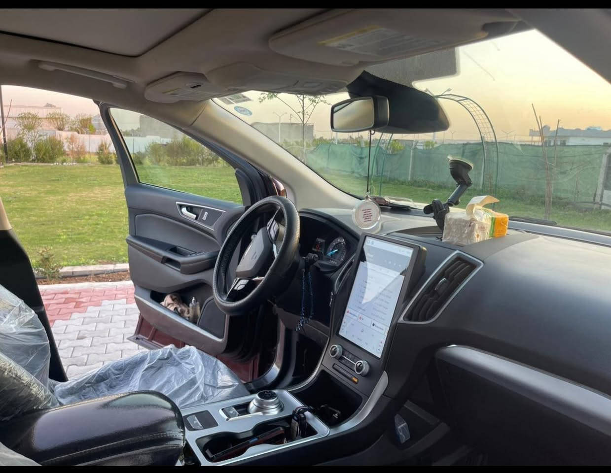 فورد ايدج ٢٠٢٢ السعر 169 ورقة 
مواصفات فول

بانوراما

شغال 

صندوق كهربائي 

دبل اكسل

حساس امامي و خلفي 

ردار امامي و خلفي 

كشنات تدفئة و كهربائي كشنات امامي و خلفي 

شحن واير ليس 

محرك ٢٠ 

بيها قطعة وحدة بونيد  صبغ بدون ايرباك ايرباك كلها بلادي سليمة 

رقم سلمانية و بأسمي 

***********
