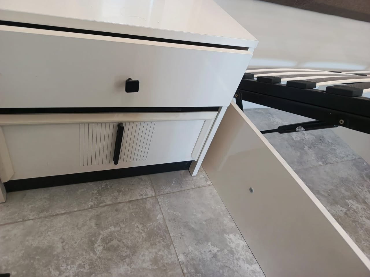 غرفه تركي للبيع السعر مليون وبي مجال المكان كوفه قريب فلكه حبيب الرعاش @


**إذا كنت صاحب هذا الإعلان وتريد حذفه لأي سبب، رجاءا أرسل رسالة إلى الدعم الفني**