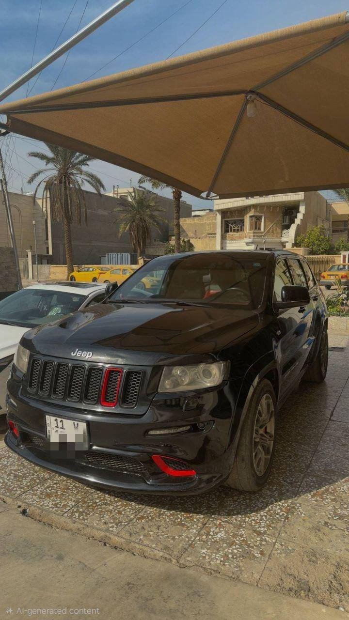 السلام عليكم للبيع جيب كراند شيروكي 2012 SRT وارد خليجي محرك 8 سلندر سعة 6400 رقم بغداد الجديد تحويل مباشر السيارة فول مواصفات ال SRT المعروفة: 
1- بصمة تشغيل وابواب + تشغيل عن بعد 
2- بانوراما 
3- شفتات ستيرن 
4- تحكمات ستيرن 
5- تبريد امامي خلفي 
6- كشنات تدفئة + تبريد 
7- تدفئة ستيرن 
8- ماوس تحكم وضعيات القيادة 
9- شاشة قلاب+ لمس 
10- كشنات حضن اسود+ احمر مطرز SRT
11- صندوق كهرباء 
12- كشنات كهرباء+ ذاكرة ميموري 
13- رادار امامي 
14- حساسات امامي وخلفي 
15- كامرة خلفية 
16- لايت زينون 
17- زراكات لايت
وبقية المواصفات المعروفة المعروفة
ملاحضة ( السيارة بيه صبغ بابتين جهة الصدر ) 
السعر: 173$ 
مكاني: بغداد حي القاهرة قرب مجسر الموال 
للأستفسار الاتصال على الرقم: ***********
