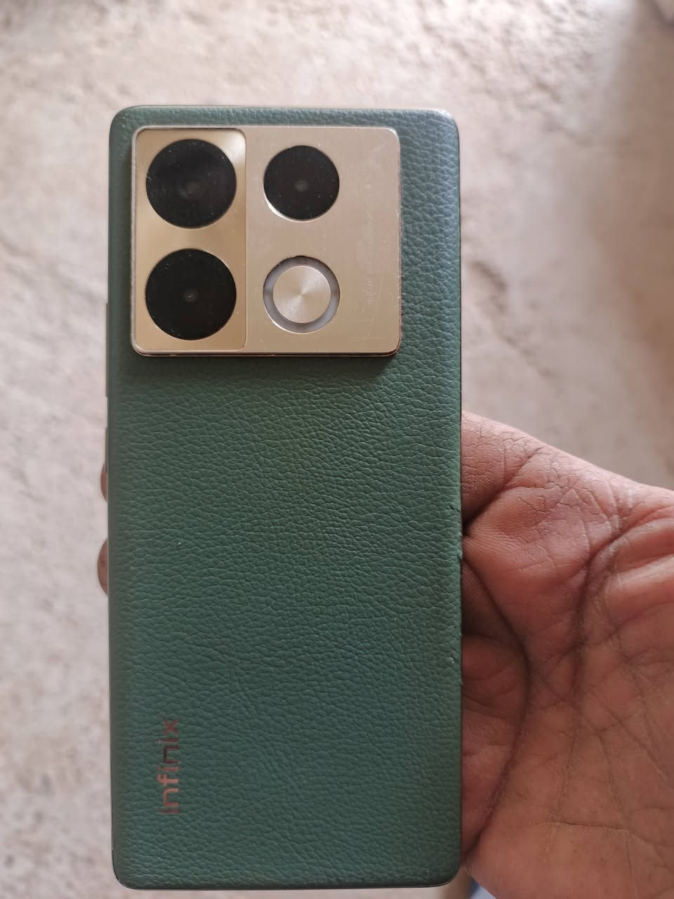 انفنكس نوت ٤٠ برو مكفول من الفتح او التصليح فقط البلازمه مفطوره وما نأئثره نهائيه سلاسه ودقه بلشاشه عاليه جداا الوان مشبعه صوت ستريو شاديله جامه مضلله ويا كفر فقط السعر ١٥٠ مكاني بغداد الحسينيه


**إذا كنت صاحب هذا الإعلان وتريد حذفه لأي سبب، رجاءا أرسل رسالة إلى الدعم الفني**