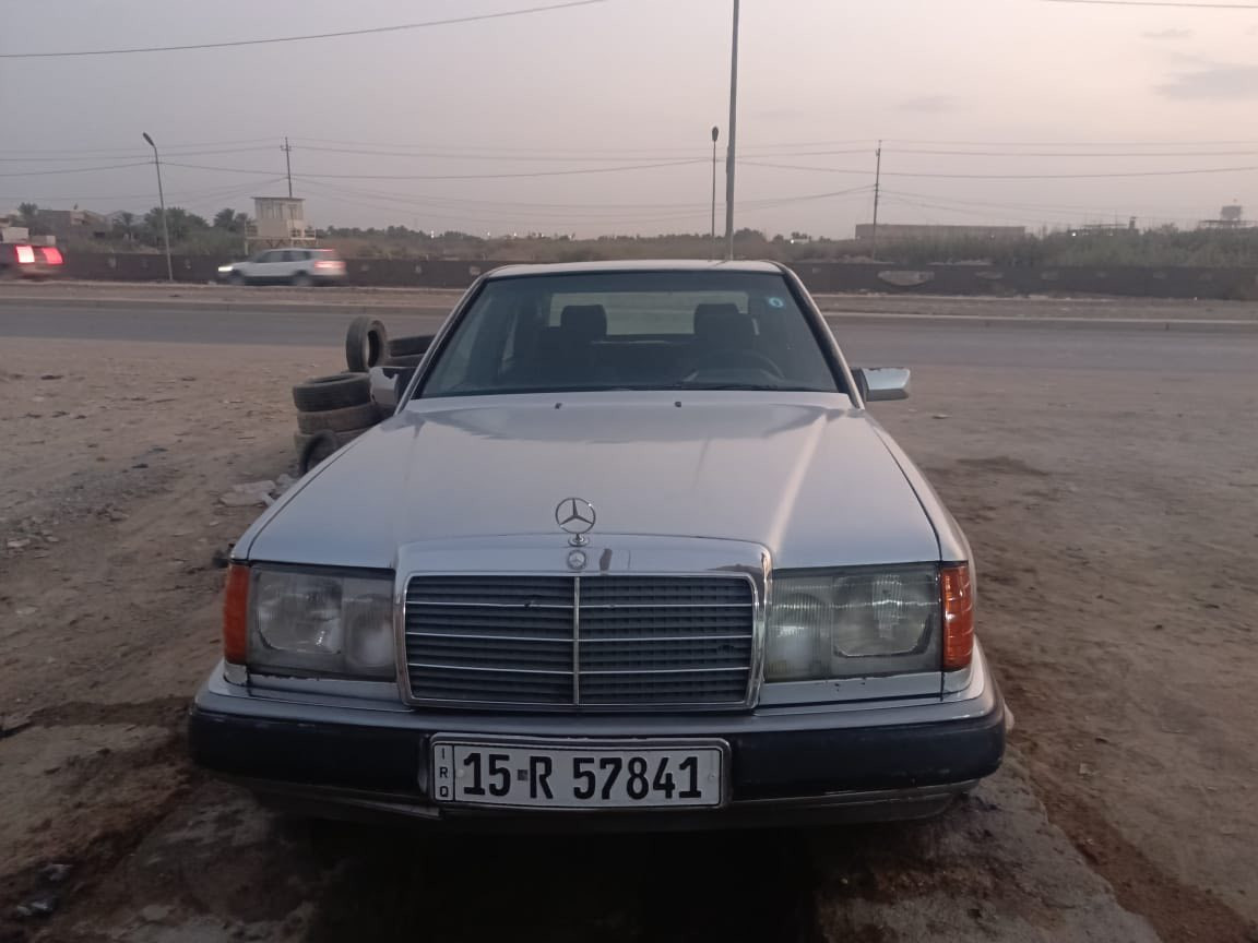 مارسدس دب جاهزه مكينه كير اكسن حداديه تختم تاير كله جديد مكاني بابل المسيب كهرباىيات كله شغاله  داخله كله جديد *********** موديل ٨٨ رقم انبار دولي بسمي تحويل ثاني يوم مكاني مسيب   مكينه بطه ٣٠٠٠ السعر ٥٣ وبيها مجال
