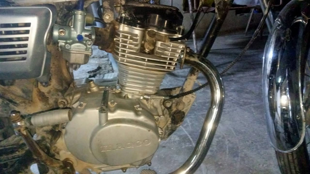 السلام عليكم دراجة تايكر موديل 21 شاصي مكفول مكينة مفتوحة ما بيها عطل بس اكو مشكلة انهو البرغي مالت الكور طاك بس الصالنصة مشدودة وصوتها حلو وما بيها شي الدراجة كلك كلك كلك كفالة من السرقة والعشائر + 60 بالمية من غراضها جدد شرط تجي اتشوفها وتفحصها وتتوكل السعر (250) وبيها مجال للشراي للشراء او المراوس (‏‪0771 863 8344‬‏) او التواصل خاص
