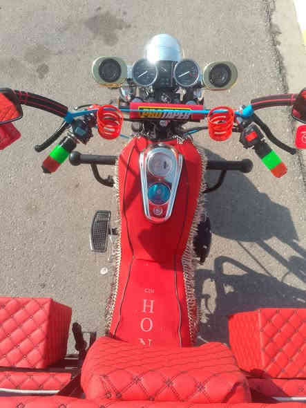 سلام عليكم موديل 2024 نضافه 100/100 جاهزه لشغل ماعايزه اي شي جديده سعر 1900مكاني بغداد تقاطع درويش *********** واساب بي او تصال
