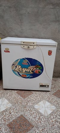 للبيع نضيفه بس بيها عطل الماطور ما بي شي سعرها 50 هذا رقمي 07830914370