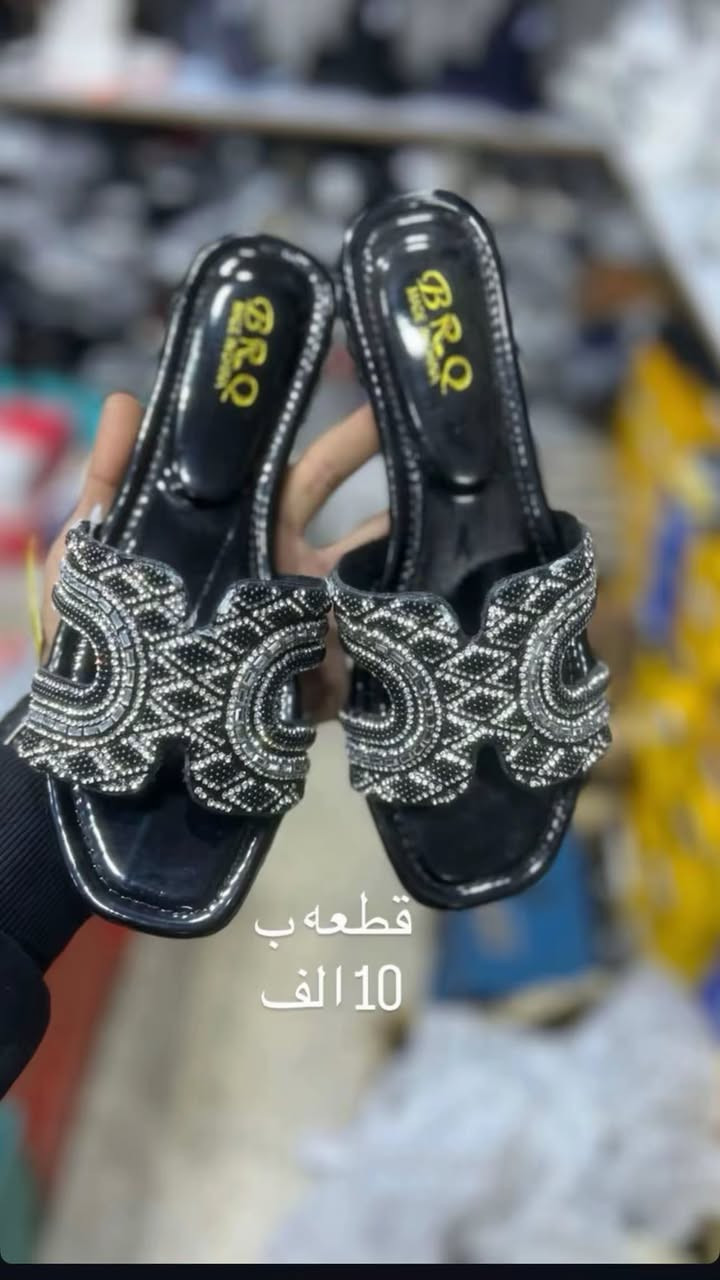 ‏✅مديلات عصريه تناسب كال  اطلاله
‏
‏✅راحه طبي 
‏
‏✅اسعار مناسبه 
‏
‏✅يوجد خدمه توصيل داخل الكوت فقط
العنوان الكوت طشاش مقابيل كفيل اسعار مناسبه جداً الستفسار اتصال ع رقم ‏‪***********‬‏ واتساب
