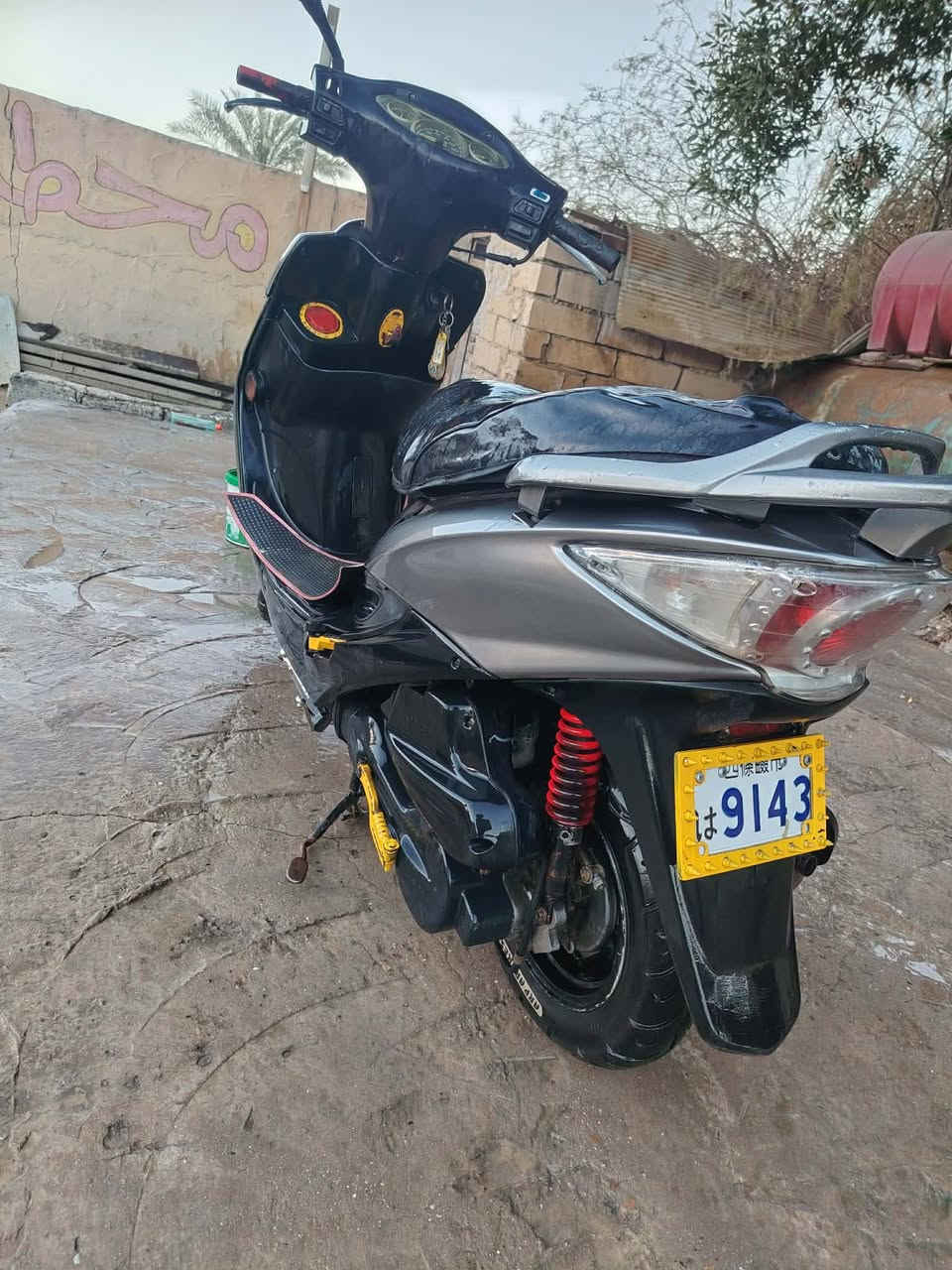 سلام عليكم دراجه كامكو حي فور برغي ماعايزه الدراجه حلوه ونضيفه سلف اشاير لايتات زنون شوفت عينك الدراجه احله من الصوره كهربائيات كله شغال سعر الدراجه 400وبيه مجال قليل المكان نجف كوفه السهله


**إذا كنت صاحب هذا الإعلان وتريد حذفه لأي سبب، رجاءا أرسل رسالة إلى الدعم الفني**