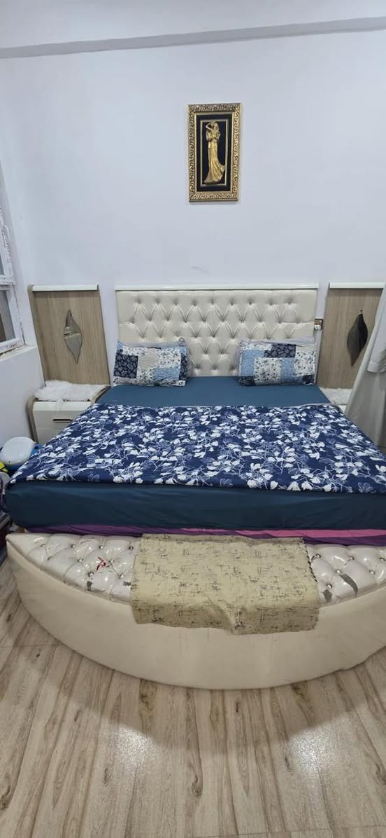 غرفة تركيه ضخمه نظافه 100٪
بمليون و٥٠


**إذا كنت صاحب هذا الإعلان وتريد حذفه لأي سبب، رجاءا أرسل رسالة إلى الدعم الفني**