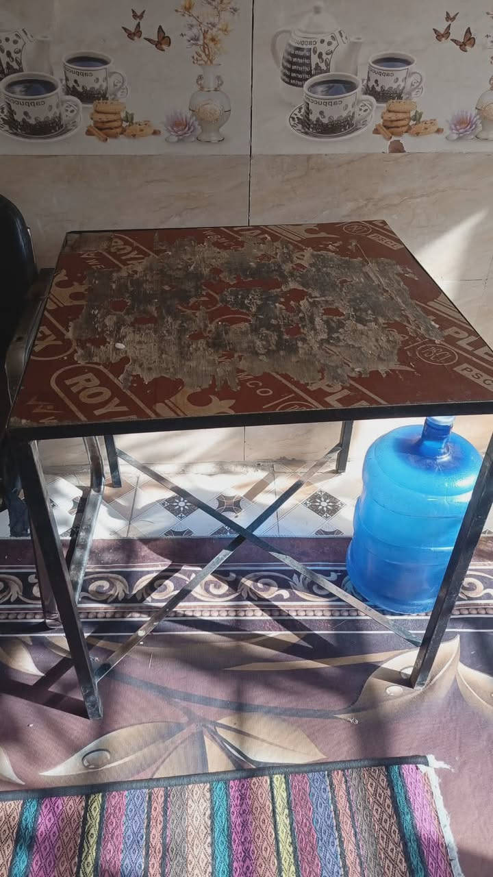 السلام عليكم غراض كامله مال كوفي نراكيل كامله قمجيات مطارات
ميوزه مال دومنه 7 
مكاني الديوانيه حي الفرات 
***********
