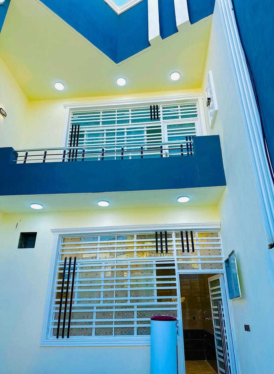 يا الله  بيت  اللبيع 
النجف الاشرف
حي النداء
مغابل مول بغداد 
 شارع مجمع بيتي
عامود 54
منطقة   56  الف
المساحه  200  متر 🏡
شارع البيت   10 متر🛣
مفتوحه علا شارع المجمعات  🛣 البيت 
طابقين كامل مفتاح
البيت غرفه وصاله ومطبخ وستغبال وصحيات داخليه وخارجيه  الطابق الثاني  3 غرف وصاله وصحيات 
البيت ساس وسكف صب مركزي طابوك نهروان حداديه تفصال 
سراميك لوح  120 
سقوف جمس  سعر  البيت   نتصل  📲
ابو حسن 
***********
يوجد واتساب
