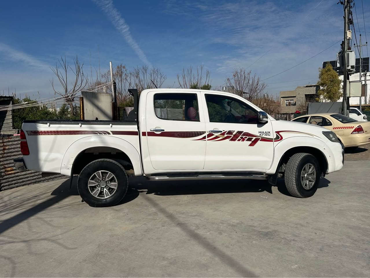 مه رزيه ده بل ئه كسل موديل ٢٠١٣ناوسور ٢٠٠ هه زار روشتوه هه زه و سه نوي نويه ته نها سي جي سارده كوتي هه يه له بو ديكه ي تابلي خاوينه ئه و ره قه مه ي له گه ل نيه ره قه مي تري هه يه سعري ٢١٠ 
*********** شوين هه ولير أربيل, العراق
