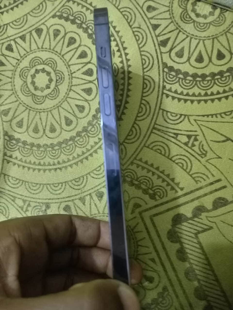 سلام عليكم ورحمة الله وبركاته جهاز 14برو ماكس نضافه98/100بطاريه84 وبشر شخط مابي وشرط الفحص جهاز مستعجل عله بيعها ومحتاج سعر 975وبي مجال حكّ الجيه ***********
