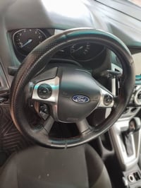 فورد فوكس خليجي 13 بدون صبغ فقط بارد سعر 72 07733548580