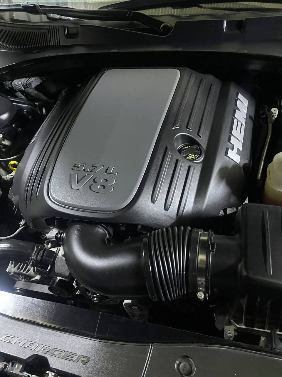 اي.
جارجر. موديل. 23  كفاله. عامه. 
ماشيه. 14 الف. حقيقي. 
سياره. جديده. كولش. 
وارد أمريكي. بدون. حادث. كلين 
ارتي. 
حجم. المكينه. 5700 
رقم. أربيل. بسمي.
زلغ مابيهه.     سعر ٣دفاتر و٥
للتواصل خاص موجوده او مراسلة وتساب 
***********
