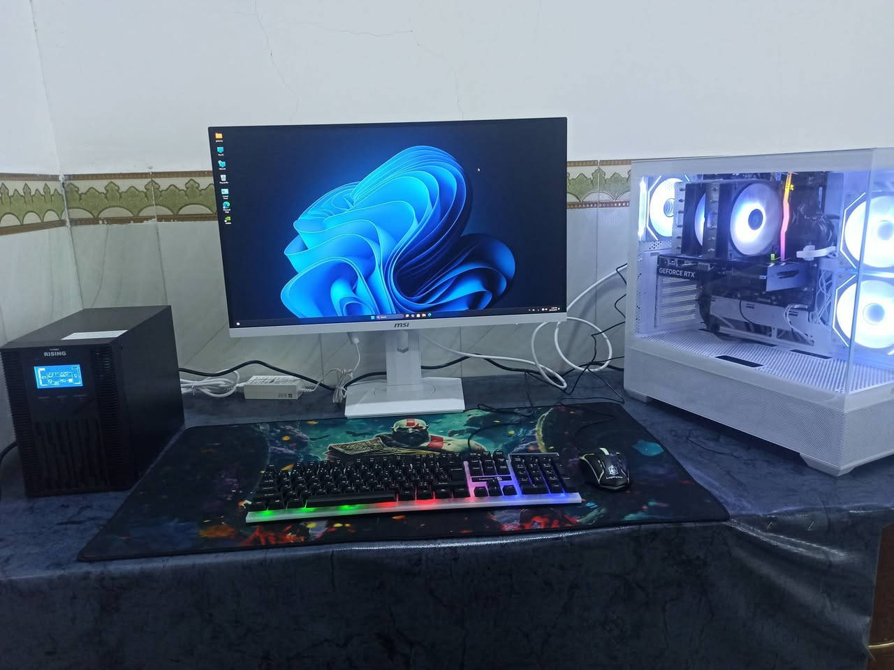 1. المعالج: Intel Core 
i7 12700F

2. اللوحة الأم: Gigabyte B760M DS3H DDR4

3. كرت الشاشة: GALAX RTX 4060 8GB OC 2X

4. التخزين: Lexar NM620 1TB NVMe Gen3

5. الباور سبلاي: Segotep BN750W 750W 80+ Bronze

6. المشتت الهوائي: Deepcool AG620 ARGB

7. الكيس: Sama SV02 ATX (بيضاء)

8. الرامات: TEAMGROUP T-Force Delta RGB 32GB (2x16GB) 3200MHz CL16

كم شهر من خذتها ما استعملتها اهواي 
بعدها جديده و بعدها بل ضمان 
فقط الكيس 

اذا حاب تشتري  الUBS ++الشاشة
تفضلي خاص 
للتواصل واتساب 
***********
توصيل كل محافظات عندي
