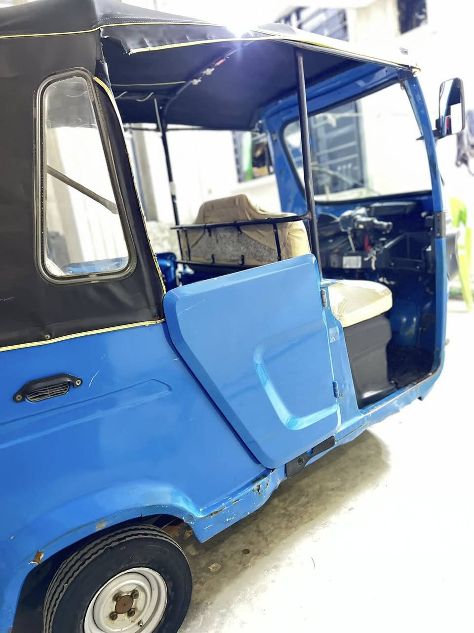 السلام عليكم 
توكتوگ للبيــــع (TVS) موديل (2021) نضيفة الشكل مثل مواضح بالصور + الكير والمكينة مكفول و اي نقص مابيه التوكتوگ مرقمةًالمكان بغداد المحمودية للاستفسار الاتصال ع الرقم (***********) او مراسلة الصفحة .
